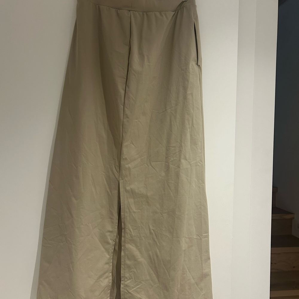 Uniqlo Tan Maxi A-line Skirt with Slit